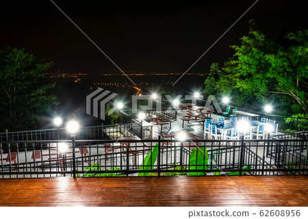Night scene at a restaurant on the mountain 62608956