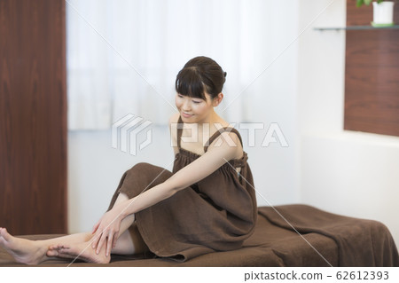 埃斯特 62612393