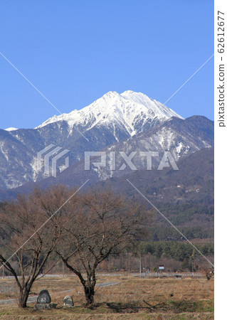 Azumino Early Spring Entrance 62612677