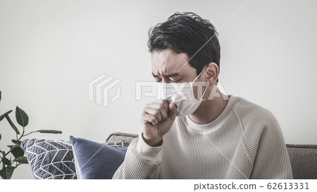 Male cough Male cough 62613331