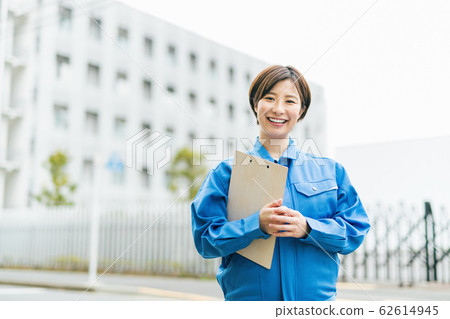 Factory manufacturing women 62614945