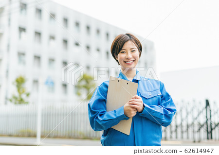 Factory manufacturing women 62614947