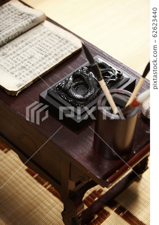 刷子，跳蚤，書籍 62623440