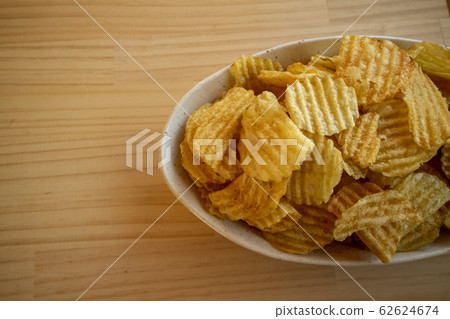 陶瓷板上的炸土豆條5 陶瓷板上的炸土豆條5 62624674