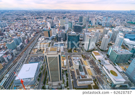 俯瞰橫濱站和高島町的日本橫濱城市景觀= 2020年2月4日 62628787