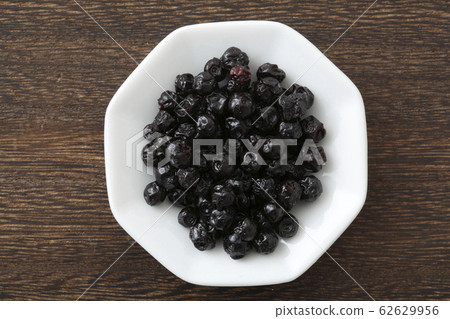 << dried fruit >> blueberry 62629956