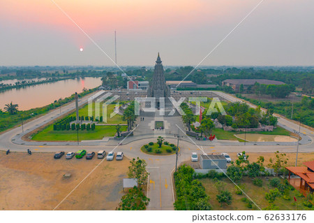 Aerial view of Wat Panyanantaram at sunset, a 62633176