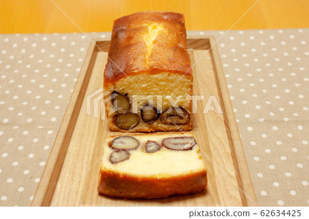 Chestnut pound cake Chestnut pound cake 62634425