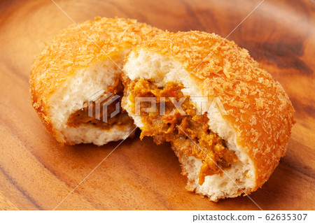Curry bread Curry bread 62635307