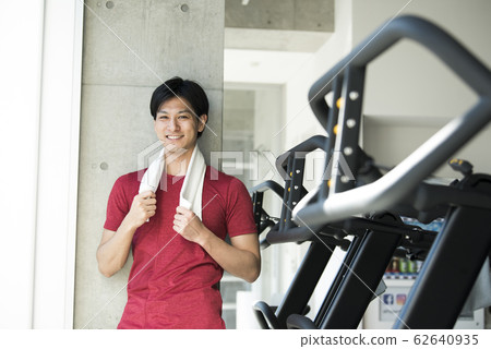 Sports Gym Men Portrait 62640935