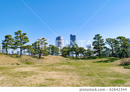 Tokyo Hamarikyu Gardens Lighthouse Ruins Tokyo Hamarikyu Gardens Lighthouse Ruins 62642344