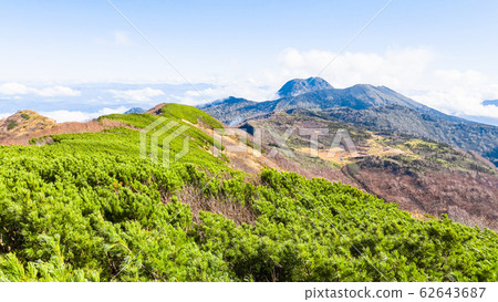 Autumn Hiuchiyama climbing (View of Tengu's garden and Mt. Myoko from Hiuchiyama) Autumn Hiuchiyama climbing (View of Tengu's garden and Mt. Myoko from Hiuchiyama) 62643687