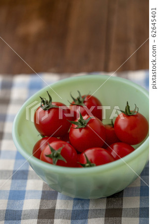 Tomato   62645401