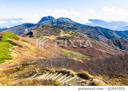 秋天的Hi山攀登（從Hi山眺望天狗的花園和妙高山） 62645958