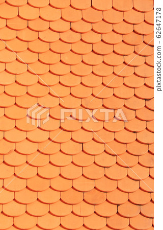 Clay roof tiles 62647178