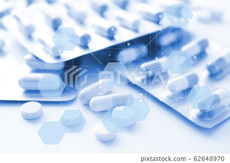 Medical image drinking medicine 62648970