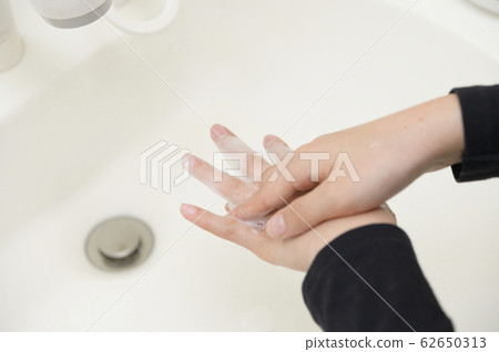 Hand wash image 62650313