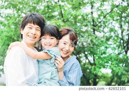 Family young Family young 62652101