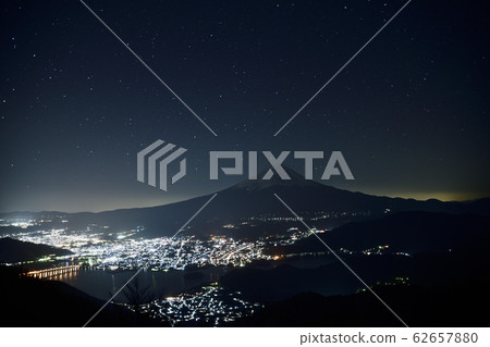 Mt. Fuji and the Starry Sky II <Shindo Pass> Mt. Fuji and the Starry Sky II <Shindo Pass> 62657880
