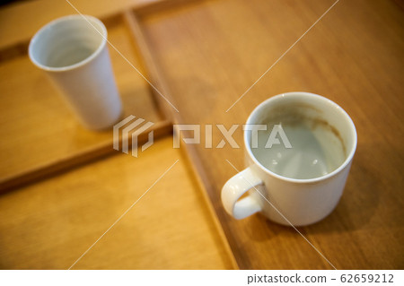 Tabletop cup tumbler 62659212