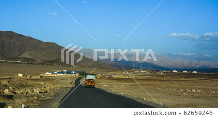 Mountain road of Ladakh, Northern India Mountain road of Ladakh, Northern India 62659246