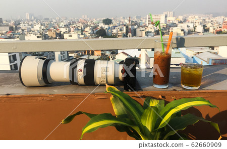 Professional digital camera with tele lenses 62660909