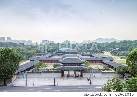 首爾市鐘路區昌慶宮紅花門 首爾市鐘路區昌慶宮紅花門 62661819