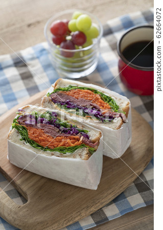 Naughty sand 62664072