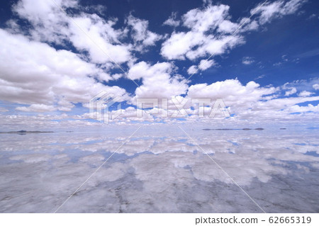 Uyuni salt lake Uyuni salt lake 62665319