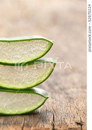Slices Of Aloe Vera Leaves 62670224
