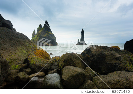 Reynisfjara lava beach view, south Iceland 62671480