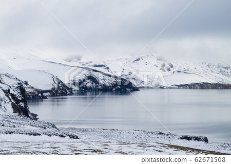 Oskjuvatn lake at Askja, central Iceland landmark Oskjuvatn lake at Askja, central Iceland landmark 62671508