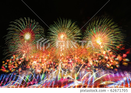 秋田縣大仙市大垣煙花節“比賽提供的煙花” 62671705