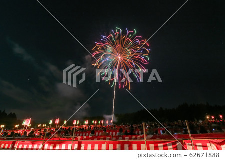 Katakai Fireworks Asahara Shrine Fall Festival Big Offering Fireworks `` Shakutama '' Katakai, Ojiya City, Niigata Prefecture 62671888