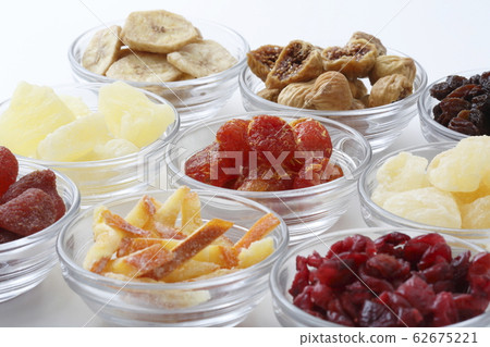 Image of dried fruit 62675221