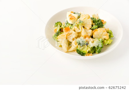 西蘭花和花椰菜沙拉 62675242