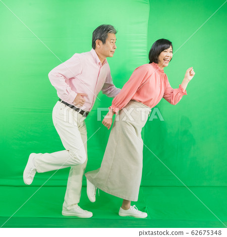 Couple, jogging, smiling Couple, jogging, smiling 62675348