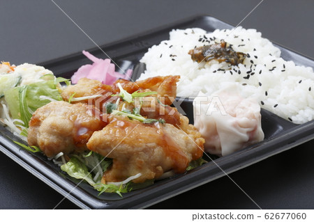 炸雞午餐 62677060