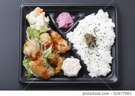 炸雞午餐 62677061