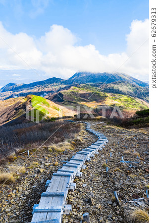 秋天的Hi山攀登（從Hi山眺望天狗的花園和妙高山） 62679313