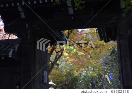 Akayama Zen Buddha Mountain gate Akayama Zen Buddha Mountain gate 62682358