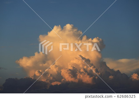 Cloud cover 62686325