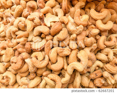 Close-Up Of Cashew Nuts Peeled. Healthy Fresh Food 62687201