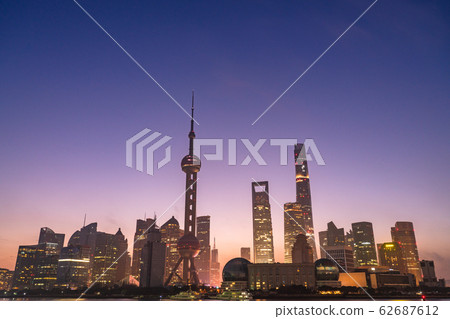 "Shanghai" Dawn on the Bund, Lujiazui skyscraper "Shanghai" Dawn on the Bund, Lujiazui skyscraper 62687612