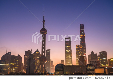 "Shanghai" Dawn on the Bund, Lujiazui skyscraper "Shanghai" Dawn on the Bund, Lujiazui skyscraper 62687613
