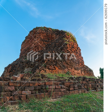 Meru Brahmathat the large brick chedi 62699179