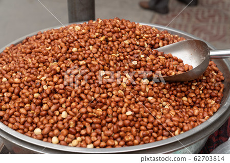 peanuts peanuts 62703814