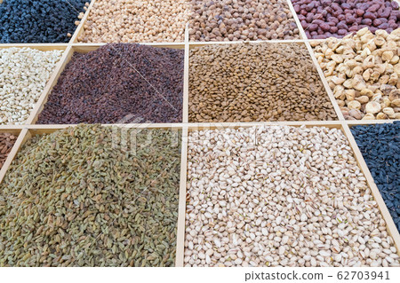 Mixed nuts Mixed nuts 62703941