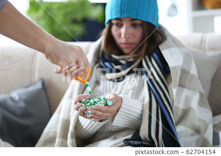 Woman catching cold 62704154