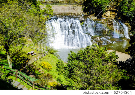 Spring Ryumon Falls 62704564